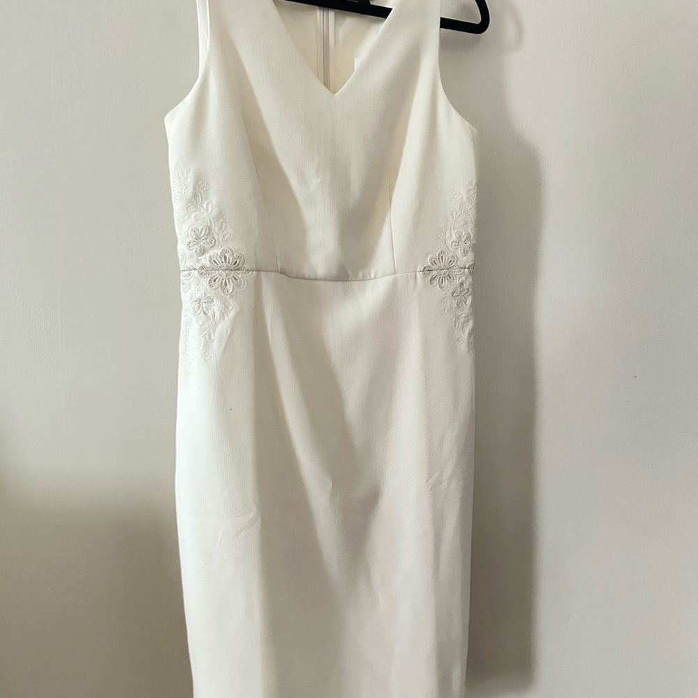 Elegant Ann Taylor Ivory Midi Dress with Floral Embroidered details